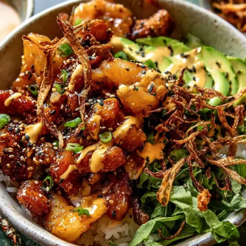 Spicy Honey Ginger Chicken Bowls with Yum Yum Sauce: 5 Best Reasons to Make Them Tonight 2 A full bowl of spicy honey ginger chicken with yum yum sauce.
