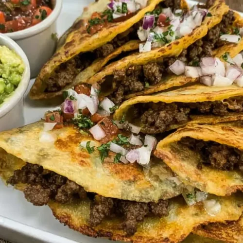 Crispy Beef Tacos: How to Get 1 Amazing Taste 2 A plate of delicious crispy beef tacos filled with fresh toppings