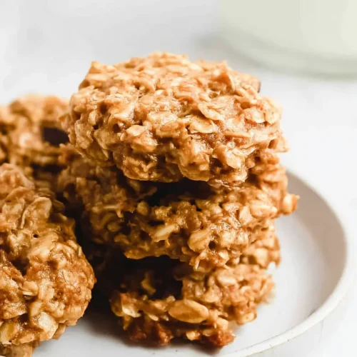Healthy Oatmeal Toddler Breakfast Cookies: 4 Simple Ingredients 2 A plate of healthy oatmeal toddler breakfast cookies, perfect for little hands.
