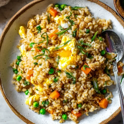 Easy Healthy Dinner Recipe with Rice: 7 Nights of Flavor 2 A bowl of easy healthy dinner recipe with rice, fresh vegetables, and lean protein