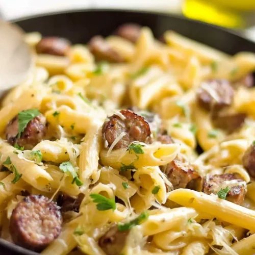 Sausage and Pasta Skillet Dinner: How to Make It in 30 Mins 2 A delicious sausage and pasta skillet dinner cooked in a single pan.