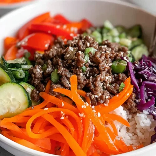 Ground Beef Veggie Bowls: Best 10-Minute Meals 2 Ground beef veggie bowls with colorful vegetables and rice