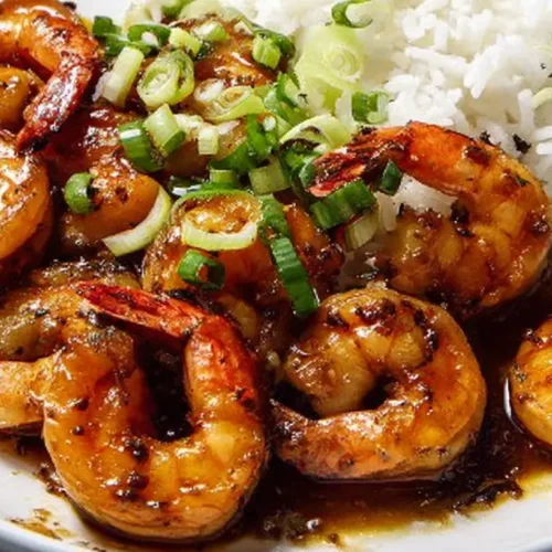 Weeknight Garlic Shrimp Dinner: Why 1 is Best 2 A close-up shot of a plate of Weeknight Garlic Shrimp Dinner, garnished with fresh parsley.